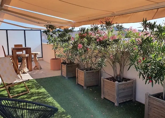 Rooftop Du Lavandou - Terrace And Pool Апартаменти
