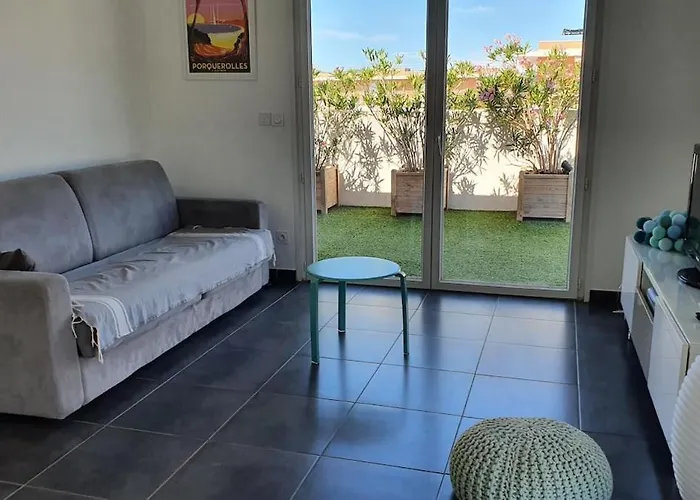 Rooftop Du Lavandou - Terrace And Pool Ле-Лаванду