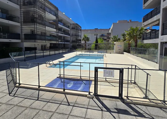 Rooftop Du Lavandou - Terrace And Pool Lägenhet Le Lavandou