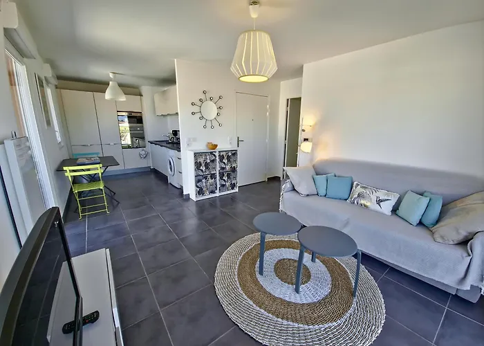 Rooftop Du Lavandou - Terrace And Pool * Le Lavandou