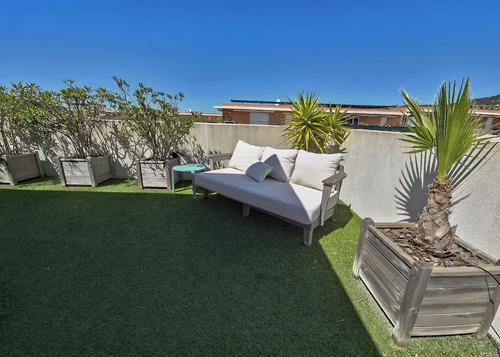 Rooftop Du Lavandou - Terrace And Pool Апартаменти *