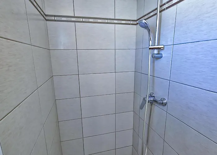 Апартаменти Rooftop Du Lavandou - Terrace And Pool *